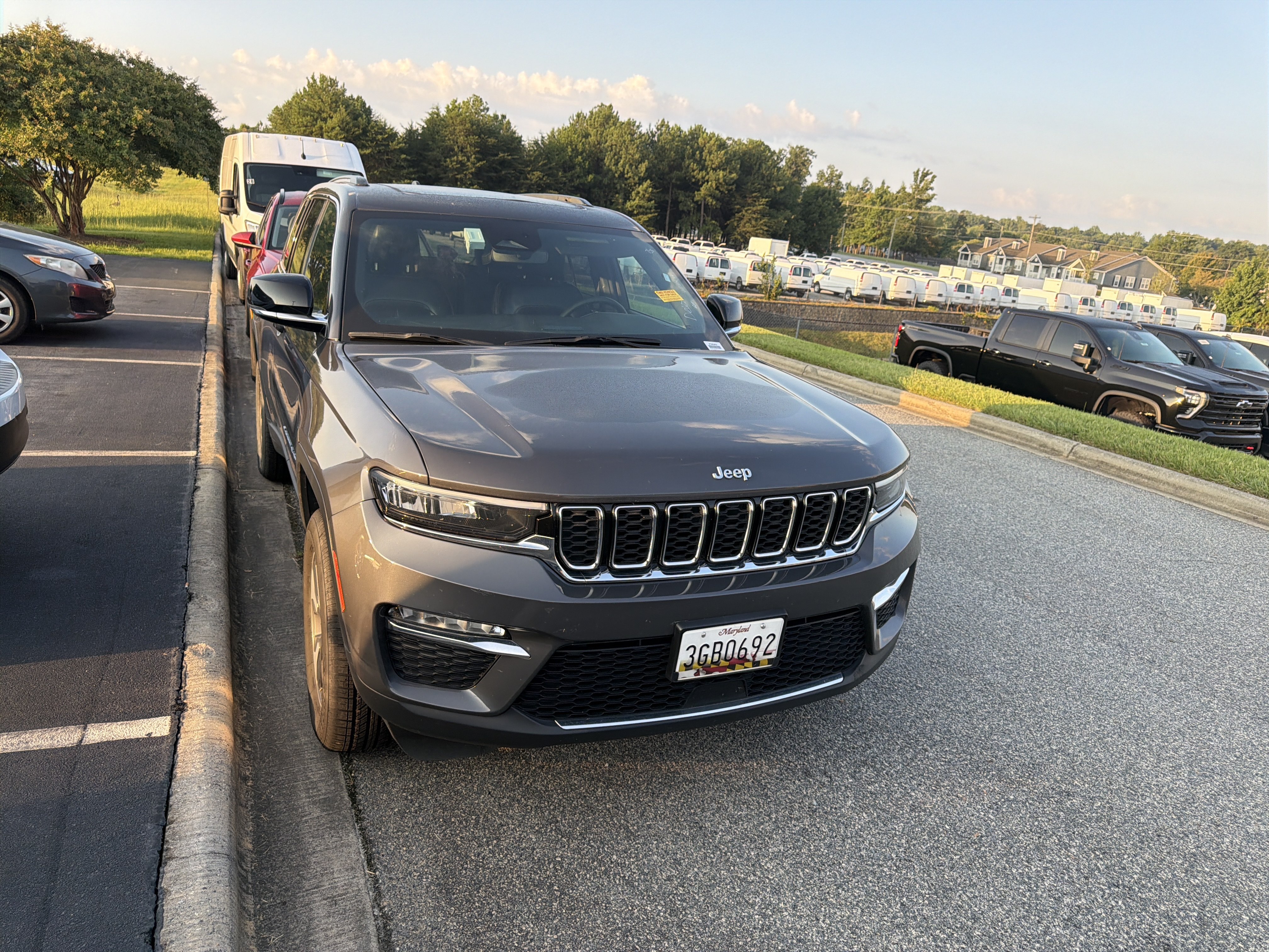 jeep grand cherokee 2024 1C4RJYB69RC117768 image jeep grand cherokee 2024 1C4RJYB69RC117768 image